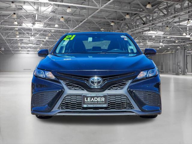 2021 toyota camry se