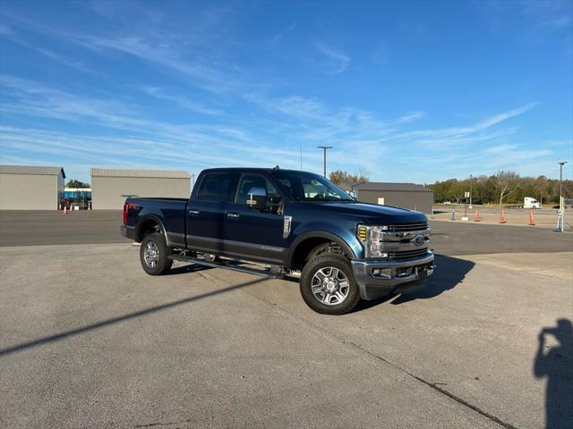 2019 ford f-250 lariat crew cab 4wd