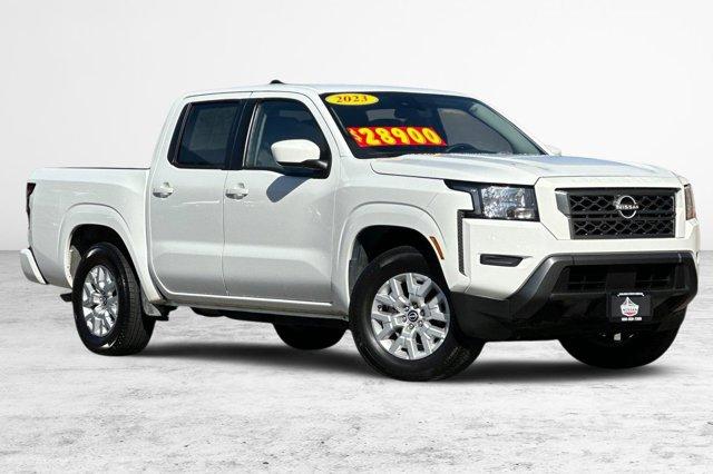 2023 nissan frontier sv