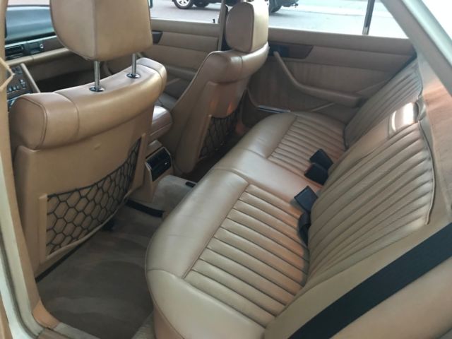 1982 mercedes benz 300sd, all original, runs excellent with no leaks