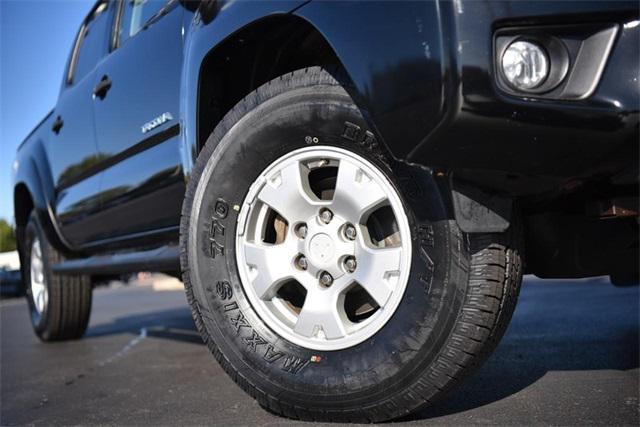 2015 toyota tacoma base
