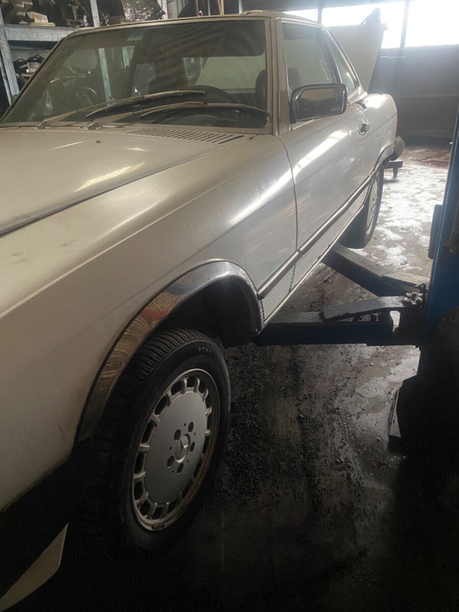 1986 mercedes-benz 560sl base 5.6sl