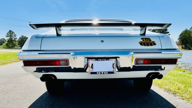 1970 “the judge” tribute 455 engine with “ram air” & "voe" style exhaust cutouts