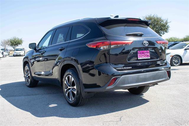 2021 toyota highlander xle