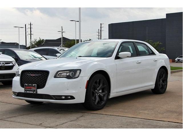 2022 chrysler 300 s