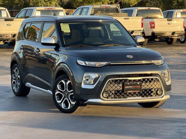 2020 kia soul x-line