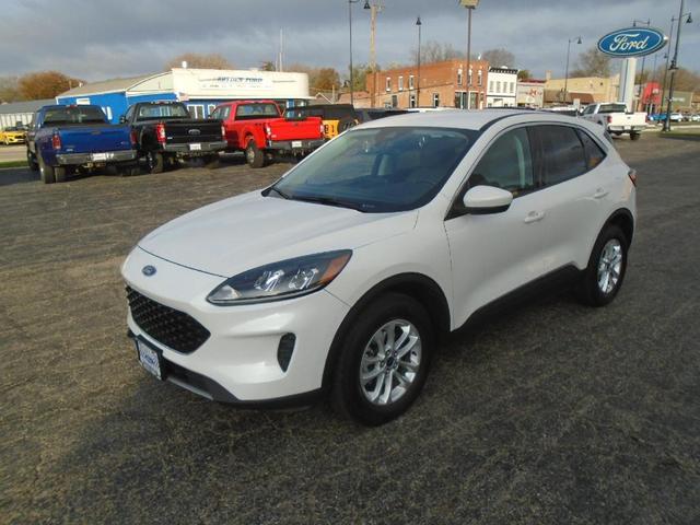 2021 ford escape se