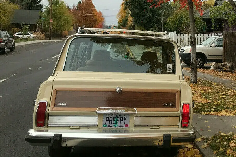 1986 jeep grand wagoneer impeccably maintained very desirable eye-catching "rig"