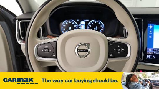 2022 Volvo S60