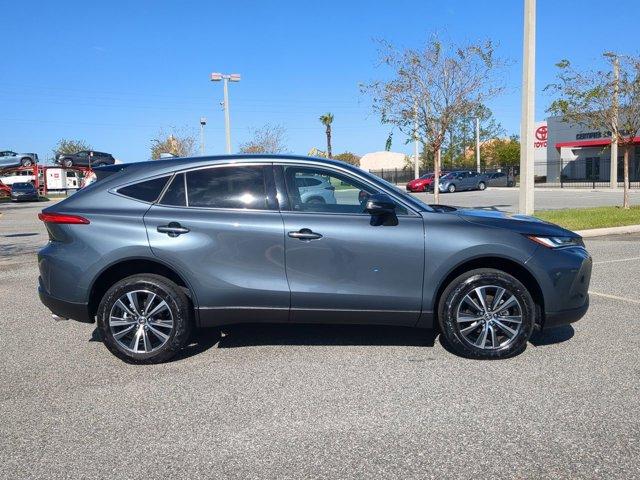 2023 toyota venza le