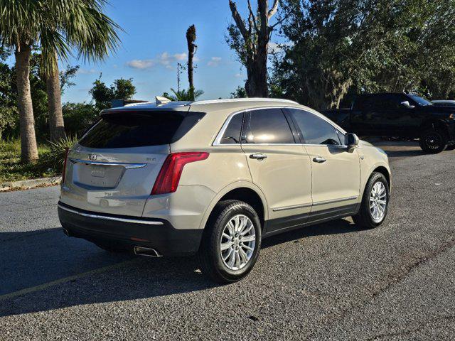 2017 cadillac xt5 base