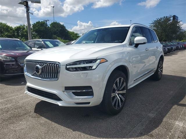 2022 volvo xc90 recharge plug-in hybrid t8 inscription 6 passenger