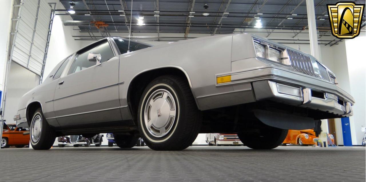 1984 oldsmobile cutlass supreme 9028 miles silver 2dr 3.8l v6 2bl ohv 3-speed au