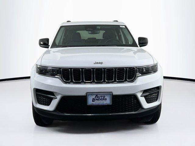 2023 jeep grand cherokee laredo