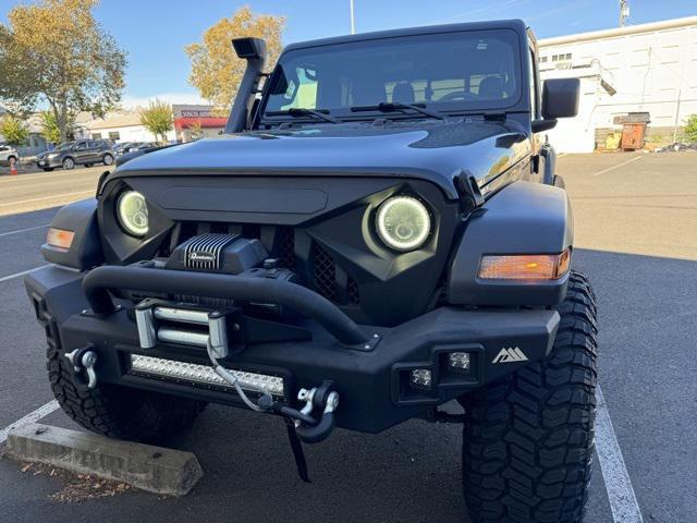 2020 jeep gladiator sport s