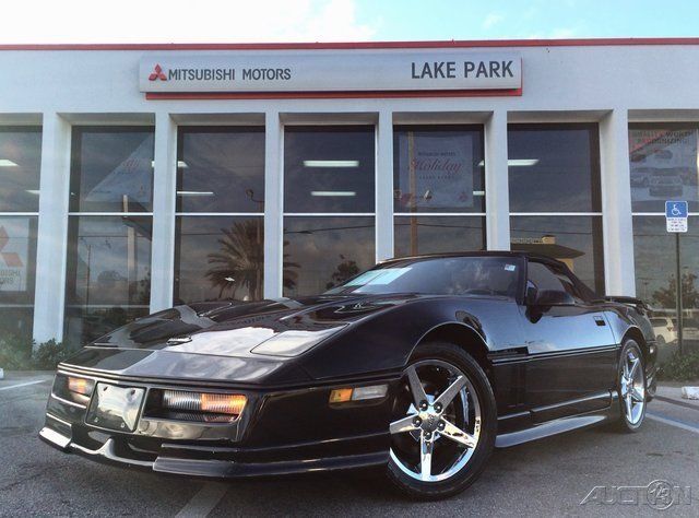 1990 chevrolet corvette 5.7l v8 16v automatic rwd convertible