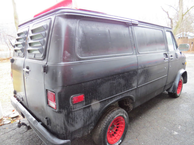 a team van , 1982 gmc vandura g25 , project van , short wheel base , no seats