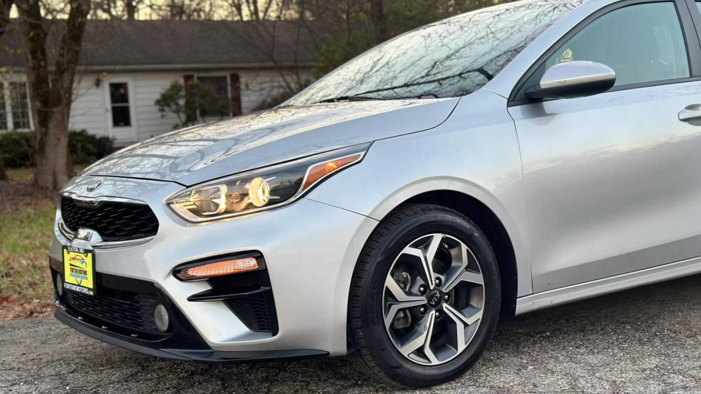 2021 kia forte lxs