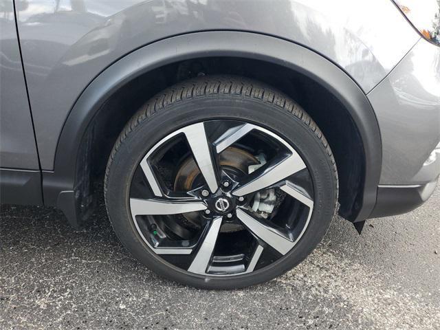 2022 nissan rogue sport sl