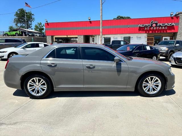 2018 chrysler 300 touring