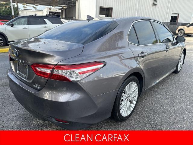 2018 toyota camry hybrid xle