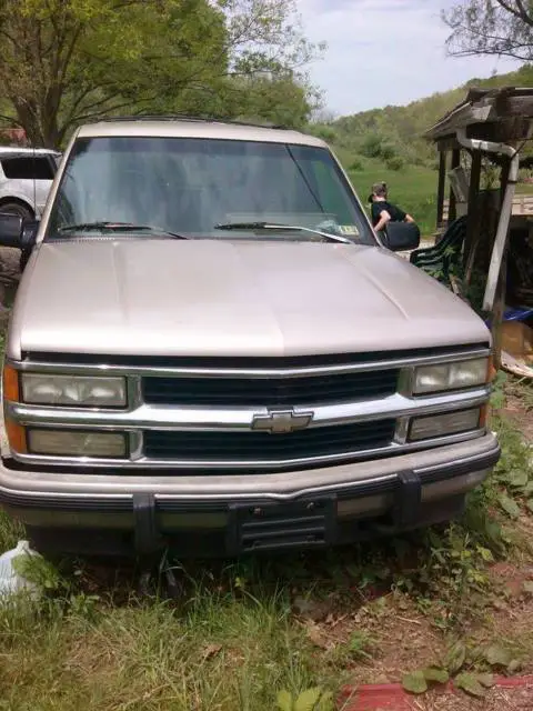 1993 chevrolet k1500 suburban base sport utility 4-door 5.7l