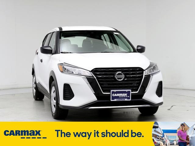 2021 nissan kicks s