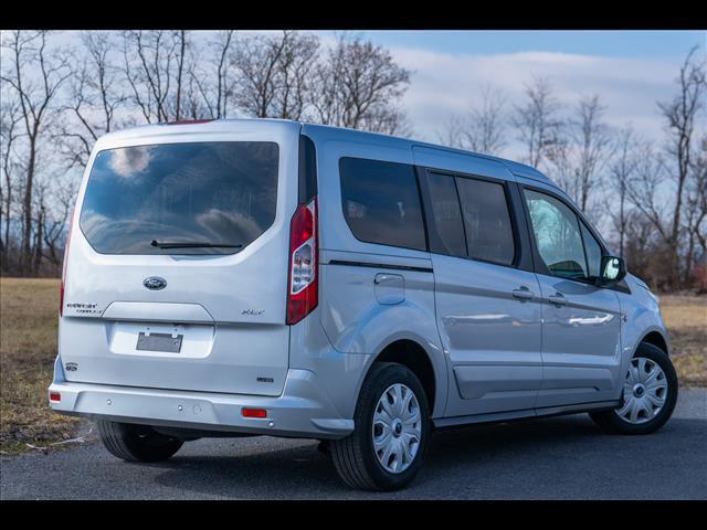 2022 ford transit connect xlt w/rear liftgate