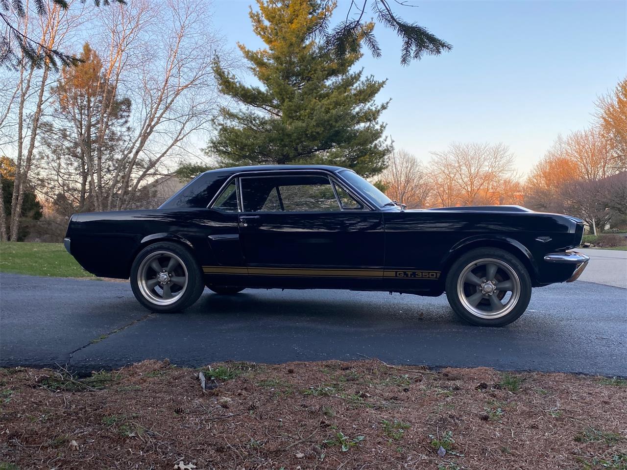 1965 ford mustang