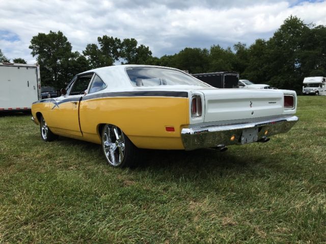 1969 plymouth roadrunner 440 4spd custom rotisserie restoration