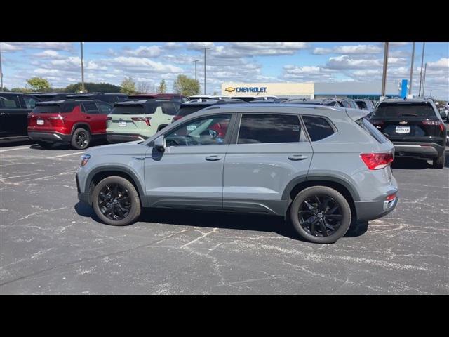 2022 volkswagen taos 1.5t se