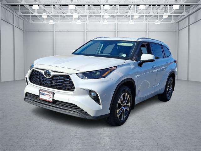 2022 toyota highlander xle
