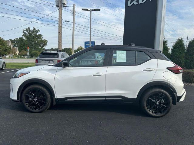 2023 nissan kicks sr