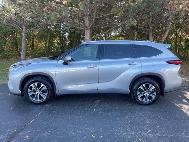 2021 toyota highlander xle