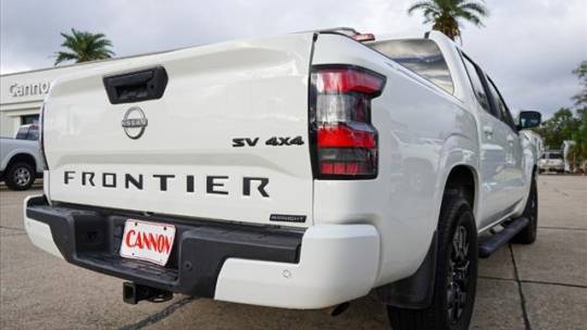 2023 Nissan Navara (Frontier) midnight edition