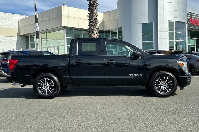 2022 nissan titan sv