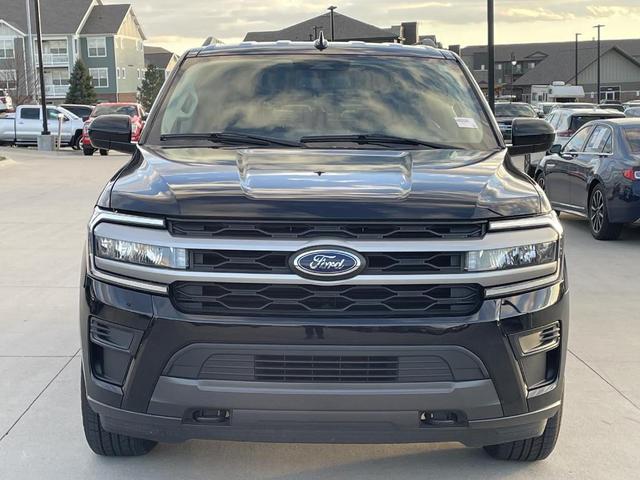 2022 ford expedition xlt