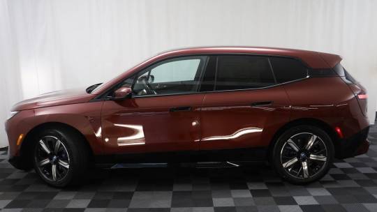 2025 BMW iX