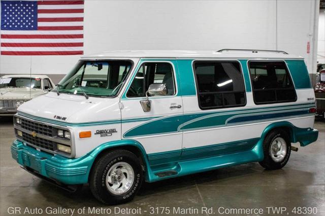 1993 chevrolet van g20 2dr cargo