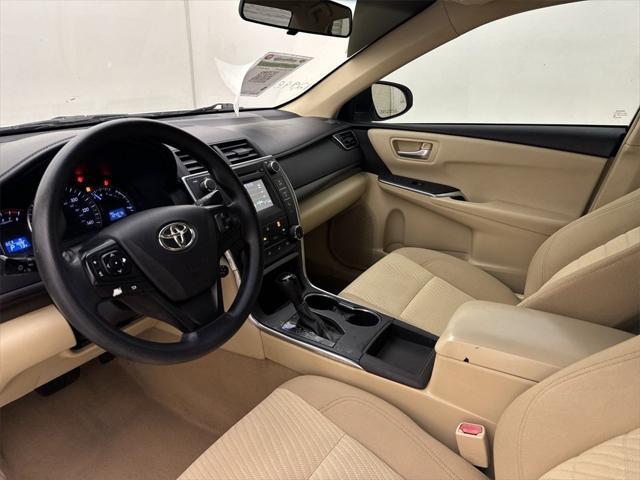 2015 toyota camry le