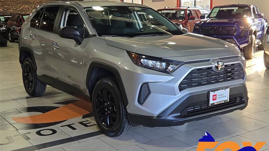 2022 toyota rav4 le