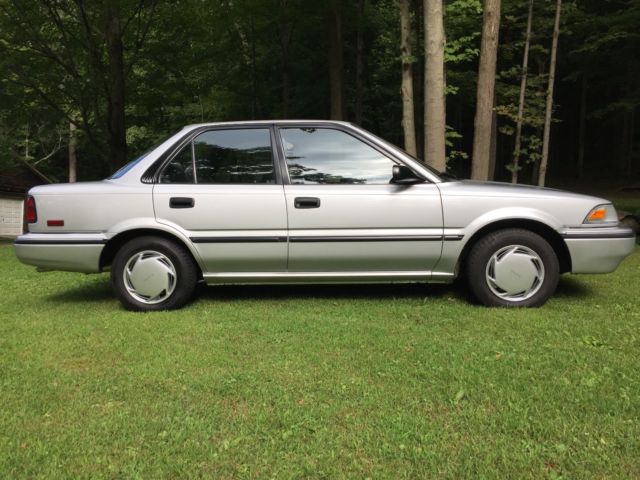 1991 toyota corolla dx low mileage only 59,584 miles immaculate condition