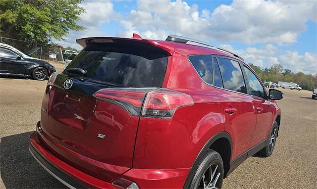 2018 toyota rav4 se