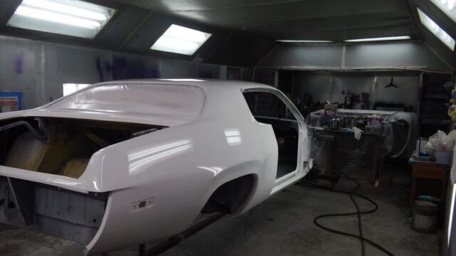 1973 plymouth road runner coupe white rwd manual