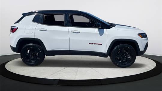 2023 jeep compass trailhawk