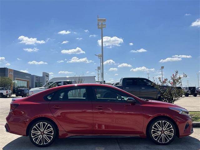 2022 kia forte gt
