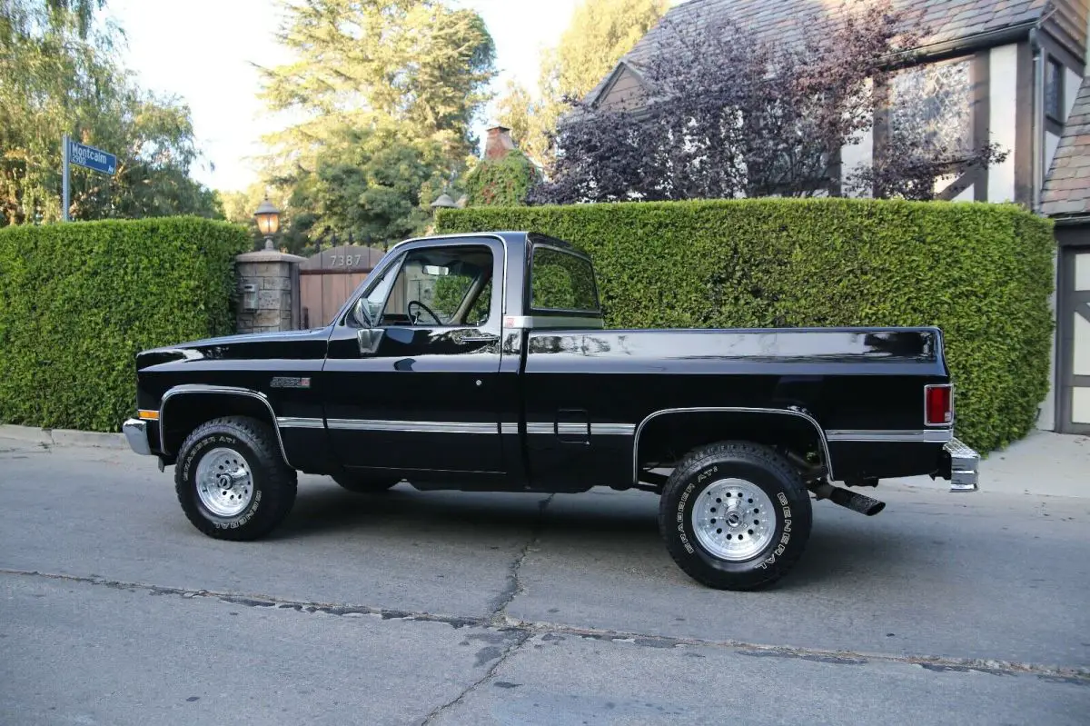 1985 chevrolet k10 gmc 1500 high sierra w 6.0 ls tons of modern amenities