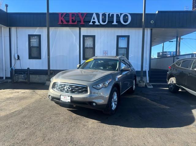 2010 infiniti fx35 base