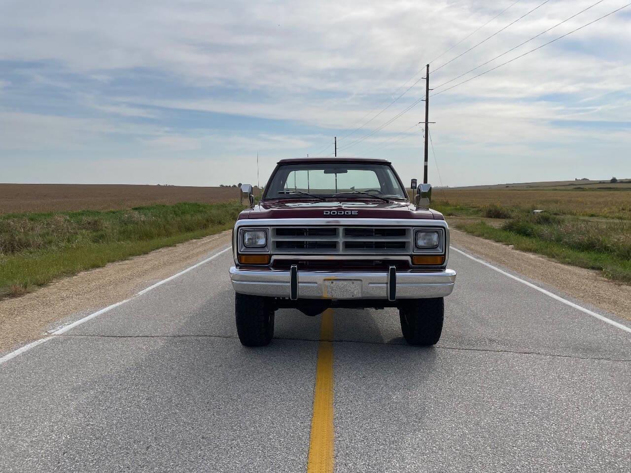 1987 dodge ram van