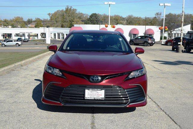 2022 toyota camry le